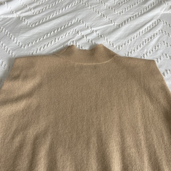 Banana Republic Franca Padded Shoulder Cashmere Sweater - Picture 8 of 13